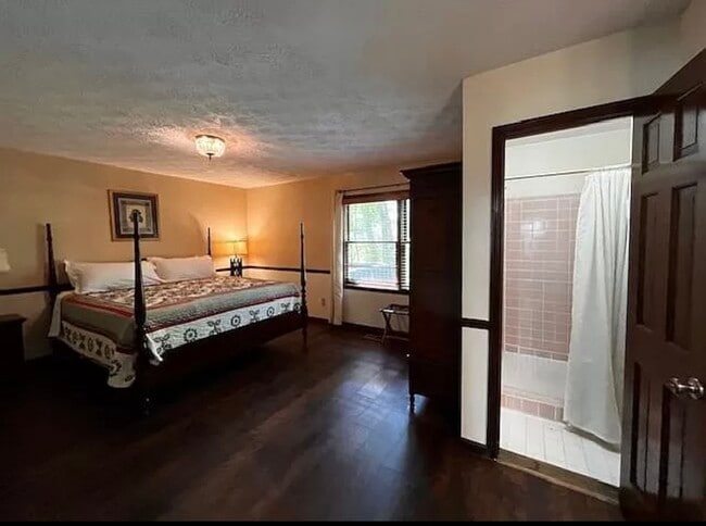 Building Photo - 680 Chalet Village Dr