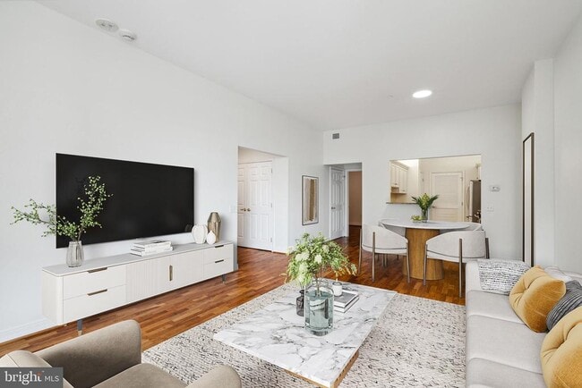 Building Photo - 1600 Arch St