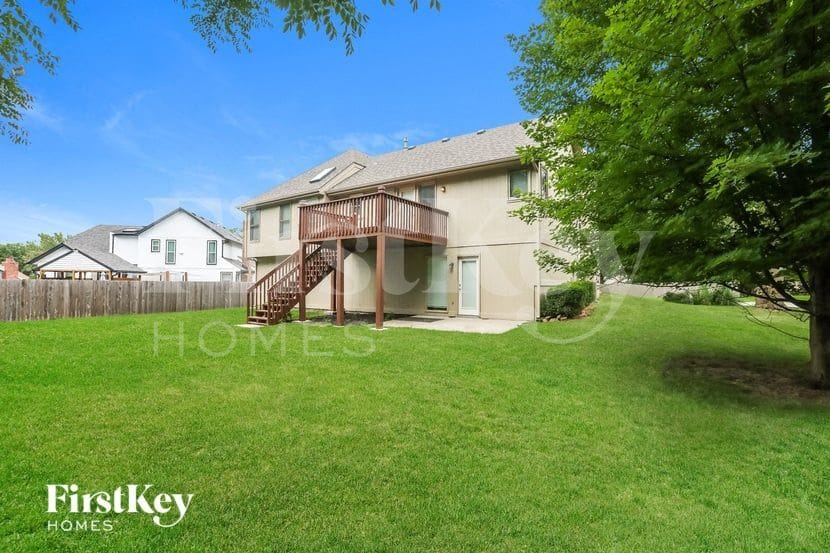 Building Photo - 8236 N Hope Ave