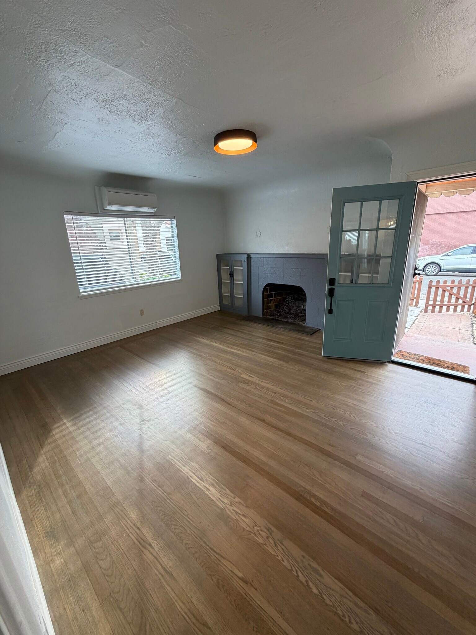 Building Photo - 1555 32nd St