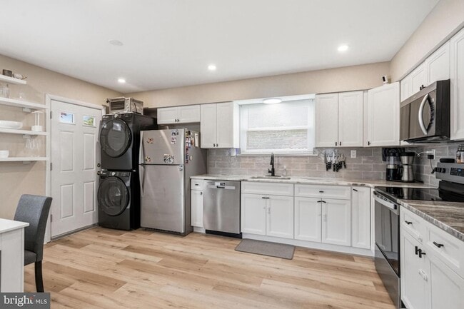 Building Photo - 114 Grandview Ave