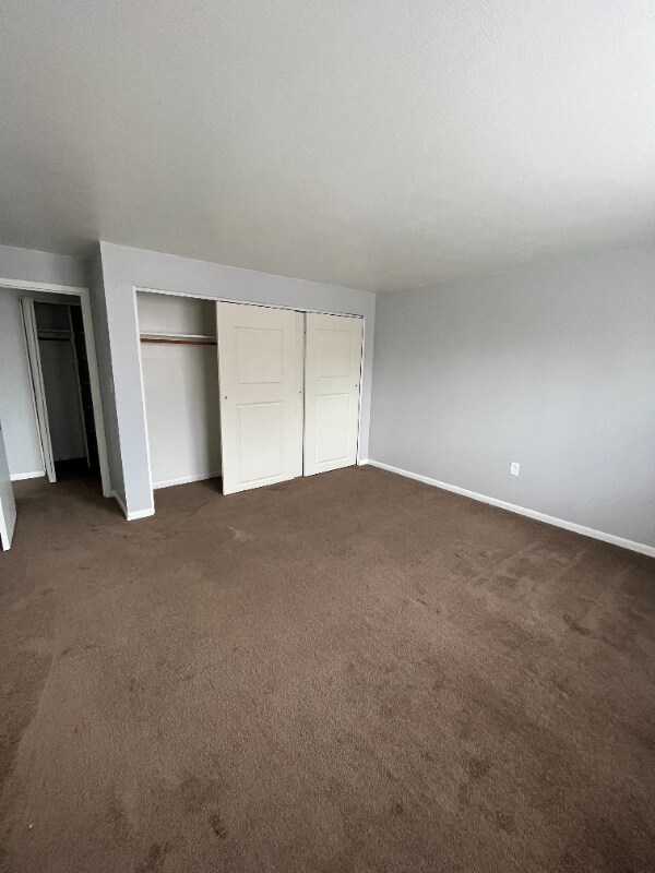 Building Photo - 30 Gillett St