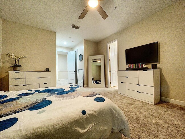 Building Photo - 3210 W Horatio St