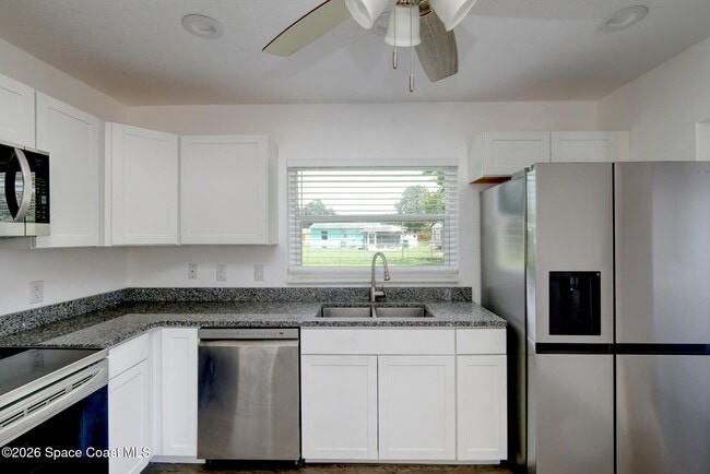 Building Photo - 356 Vesta Cir