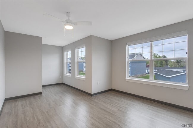 Building Photo - 11 Loso Dr