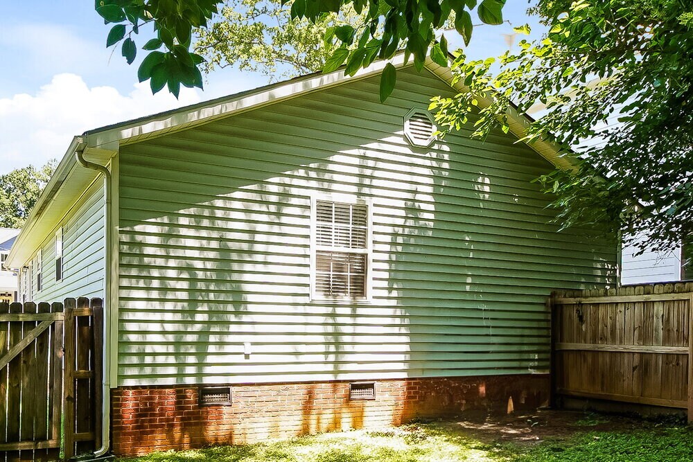 Building Photo - 1016 Harrill St