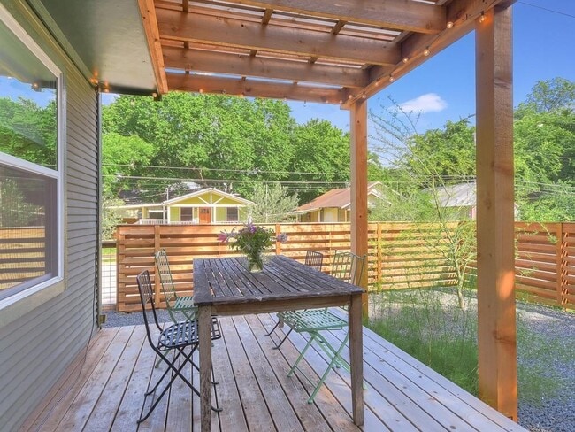 Building Photo - 1313 Garden St