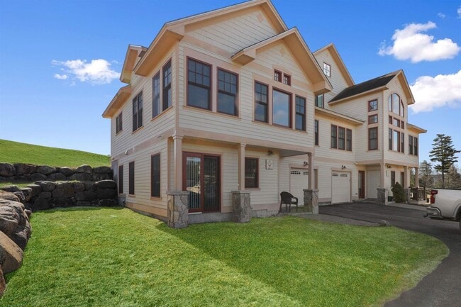 Building Photo - 13 Greenscapes Ln