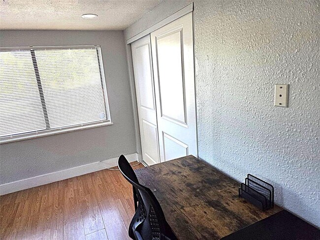 Building Photo - 6886 49th Ave N