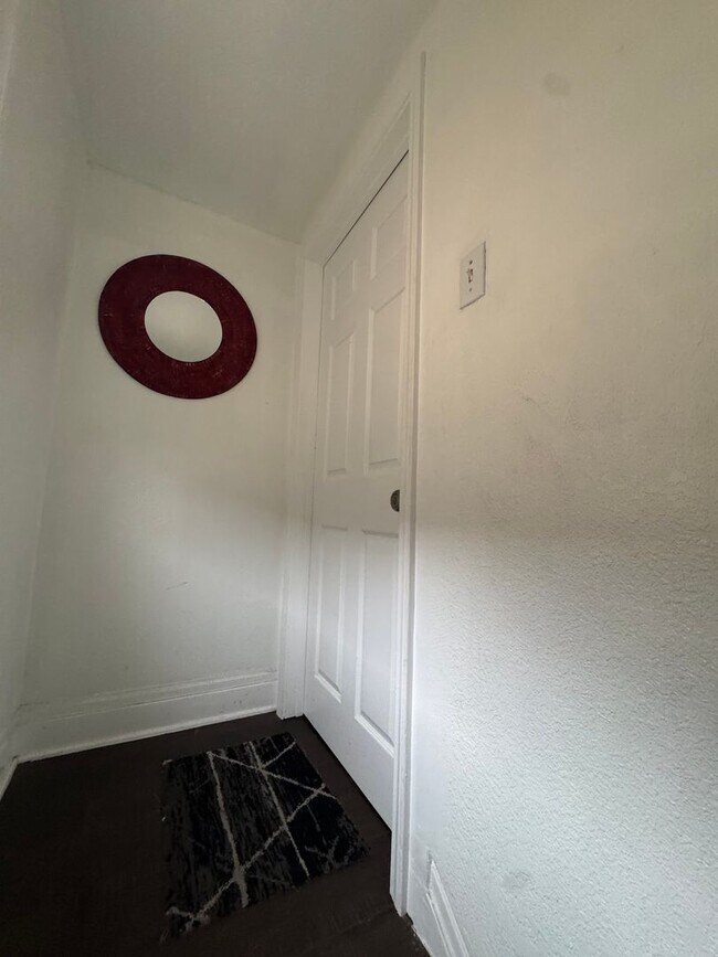 Building Photo - Guadalupe Vega Nolasco