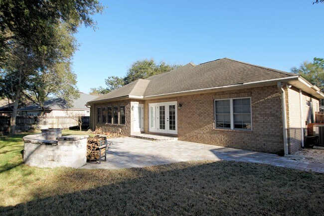 Building Photo - Swift Creek