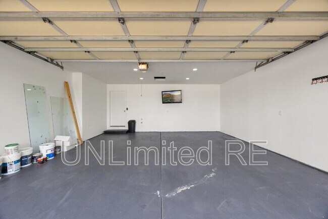 Building Photo - 3486 N Christine Dr