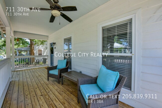 Building Photo - 711 30th Ave