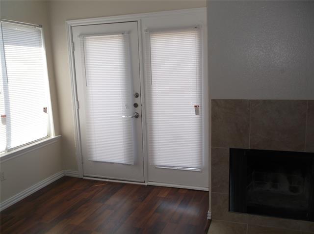 Building Photo - 9809 Walnut St