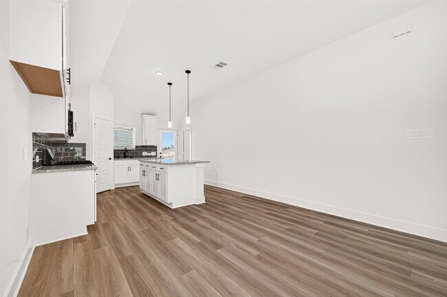 Building Photo - 720 Autumn Cherry Trl