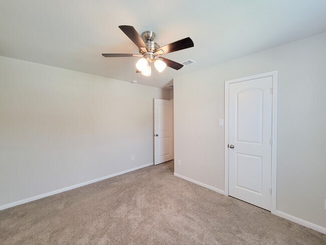 Building Photo - 10423 Astor Pt Trl