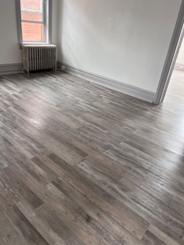 Building Photo - 631 W Market St