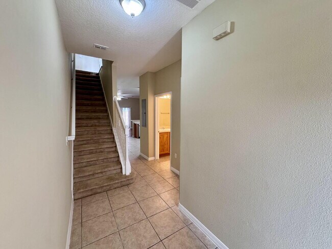 Building Photo - 1413 Retreat Cir