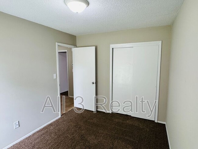 Building Photo - 4107 Beardsley Dr