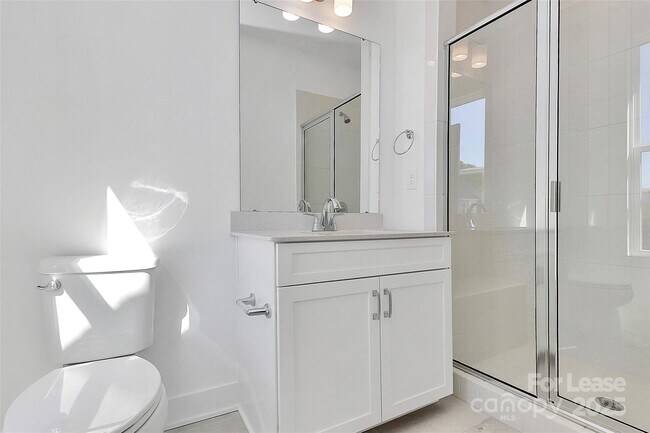 Building Photo - 1103 Kokomo Ln