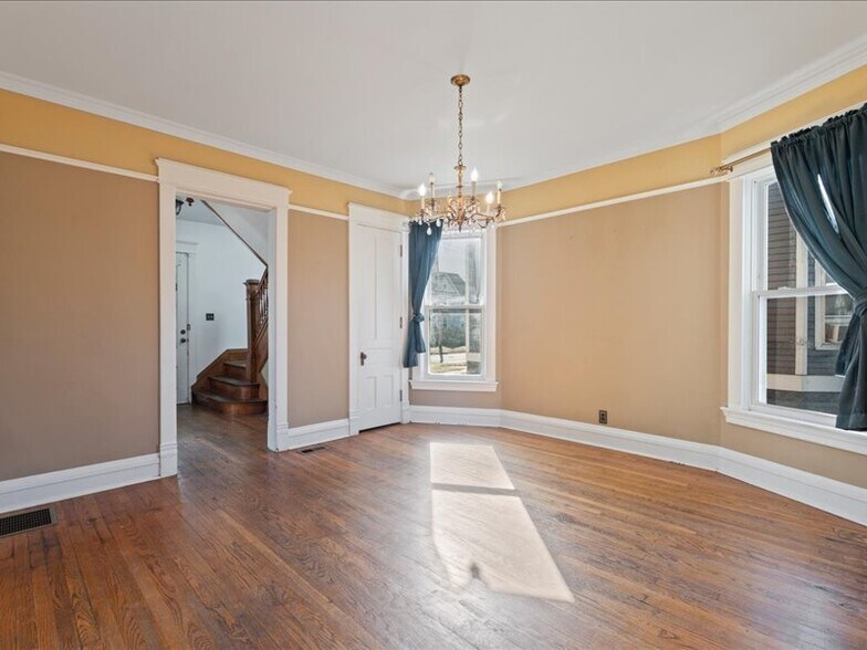 Building Photo - 1517 9th Ave