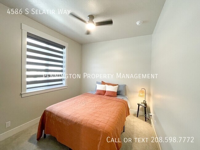 Building Photo - 4586 S Selatir Way