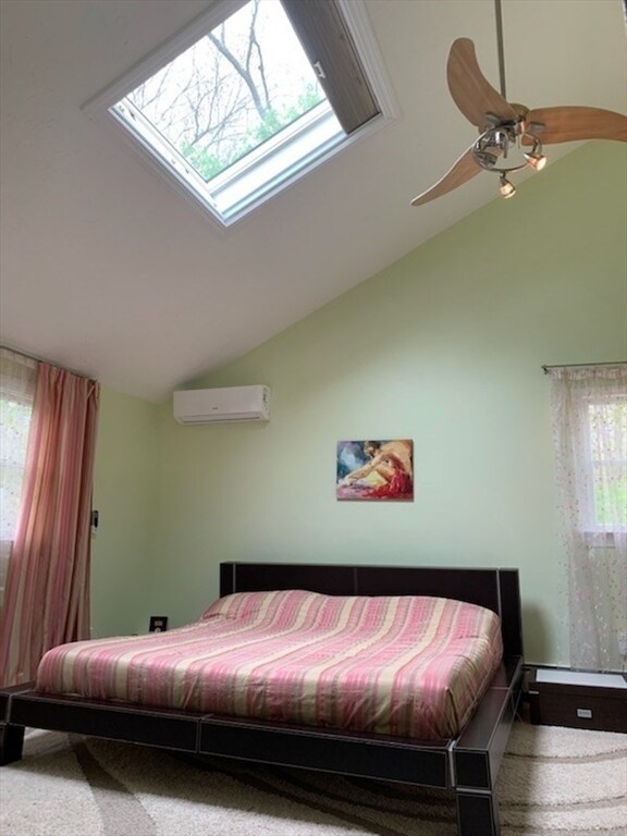 Building Photo - 31 Hunnewell St