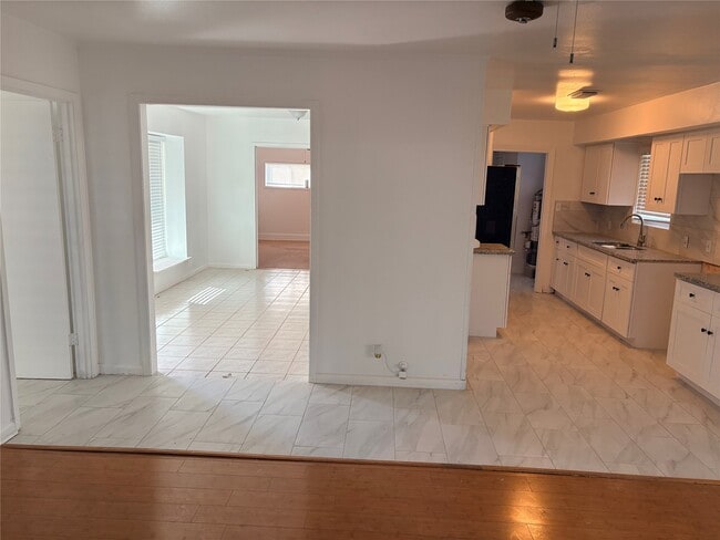 Building Photo - 4110 Wuthering Heights Dr