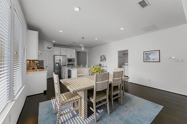 Building Photo - 1802 Mamie Springs Ct