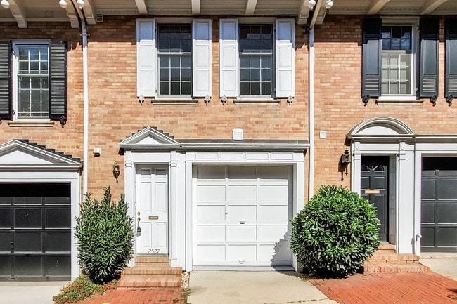 Building Photo - Available Now! Modern Row House in the Heart of Foggy Bottom with 1 Car Garage!