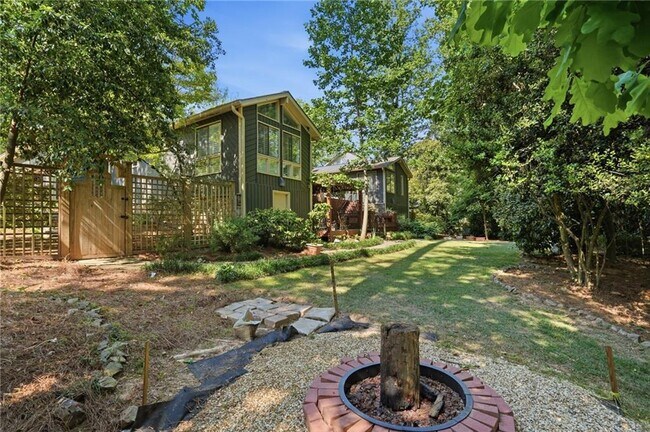 Building Photo - 1180 St Andrews Cir