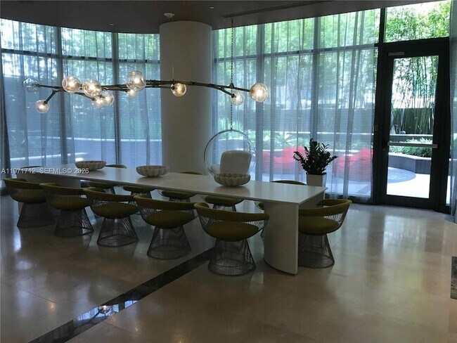 Building Photo - 45 SW 9th St