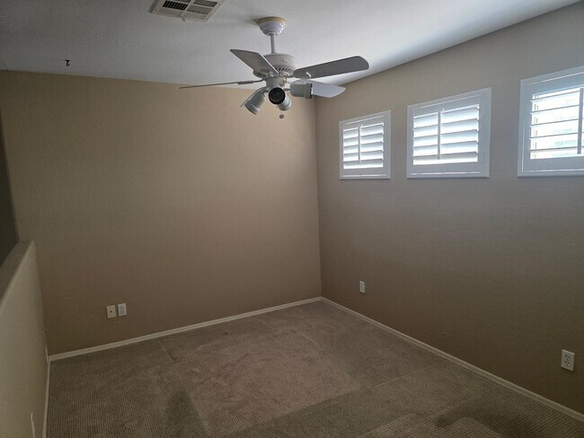 Building Photo - 16450 E Ave of the Fountains