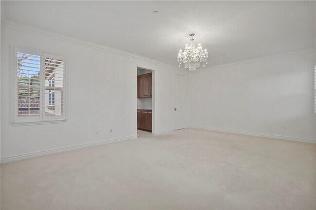Building Photo - 707 N Rubel