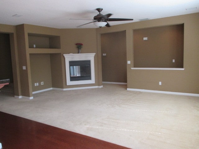 Building Photo - The Lakes!! 4BR 3B with loft. Granite Counters