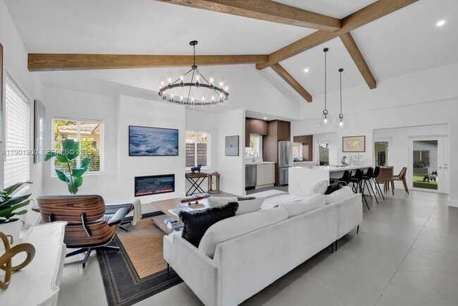 Building Photo - 901 NW 7th Street Rd