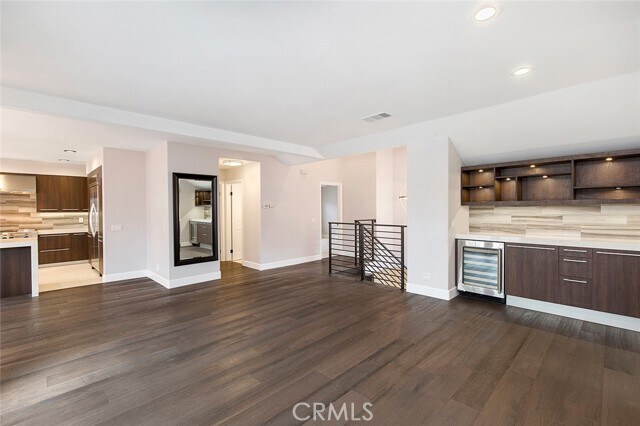 Building Photo - 417 Orchid Ave