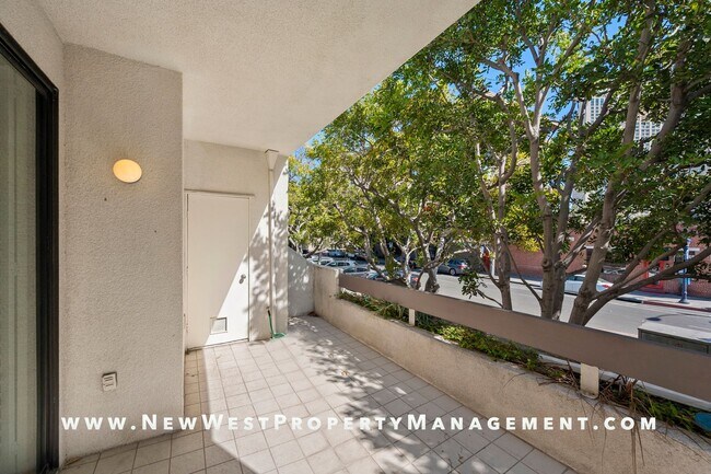 Building Photo - Lovely Marina District 2-bedroom at Park R...
