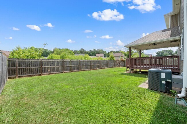 Building Photo - Coming Soon - Large home in the Heart of F...
