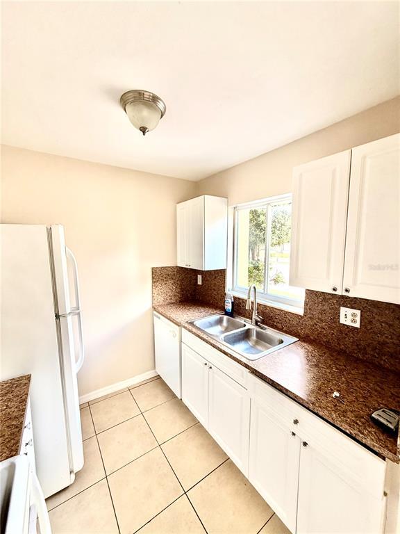 Building Photo - 3206 W Azeele St