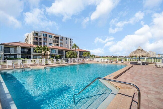 Building Photo - 6158 Palma Del Mar Blvd S