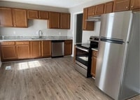 Building Photo - 25 Springbrook Cir