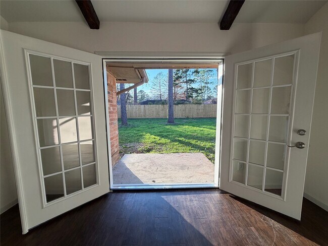 Building Photo - 9215 Loren Ln