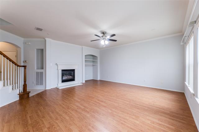 Building Photo - 8417 Robertson Dr