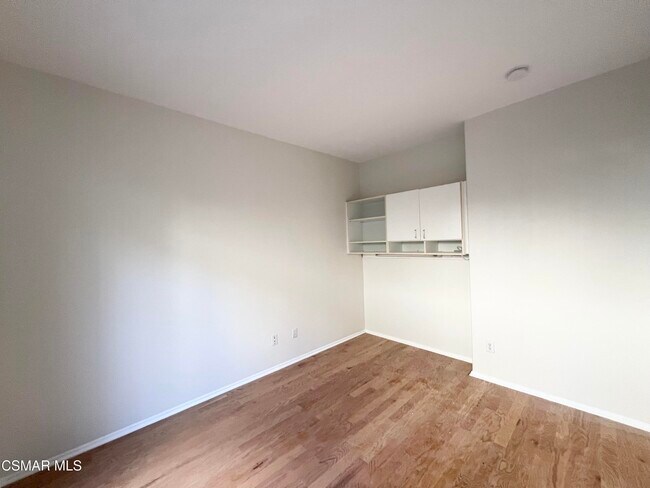 Building Photo - 1816 Golden Oak St