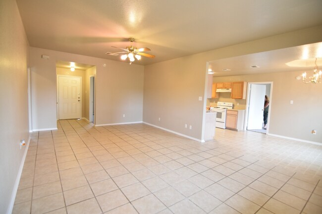 Building Photo - 1714 Freedom Loop