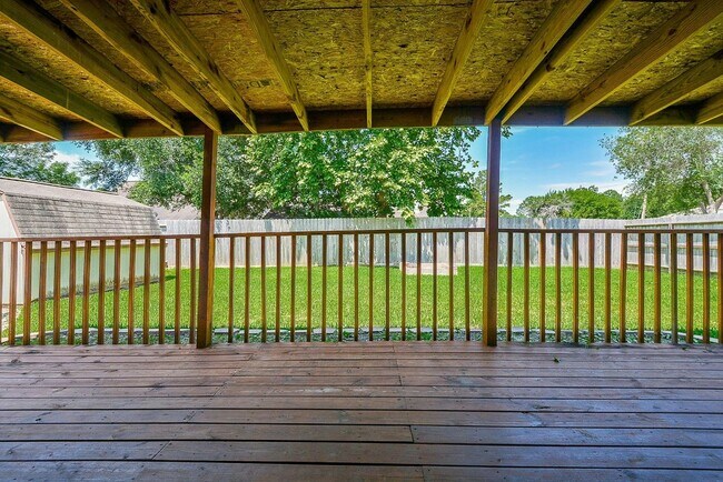 Building Photo - 2119 Landcircle Ct