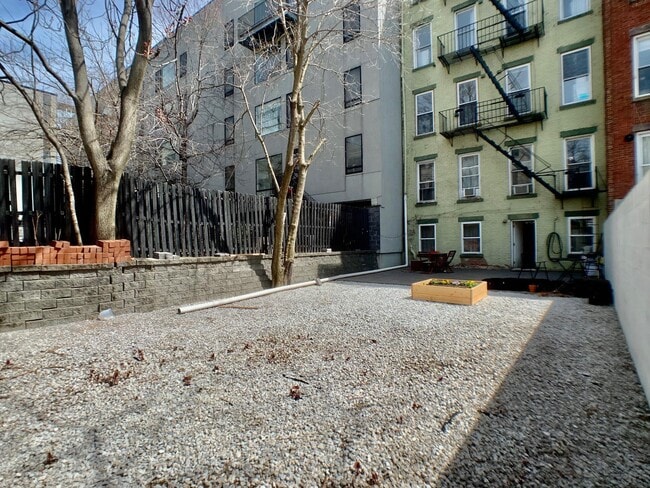 Building Photo - 320 Jefferson St