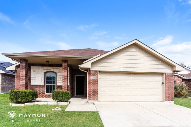 Primary Photo - 3145 Royal Crest Dr