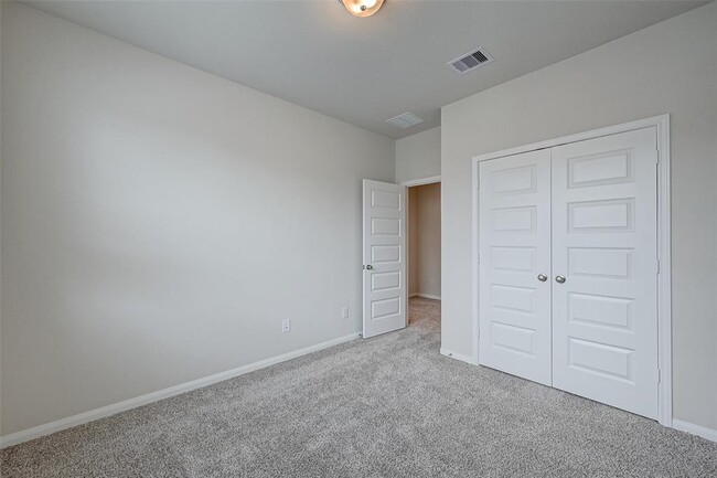 Building Photo - 4103 Split Ivy Dr